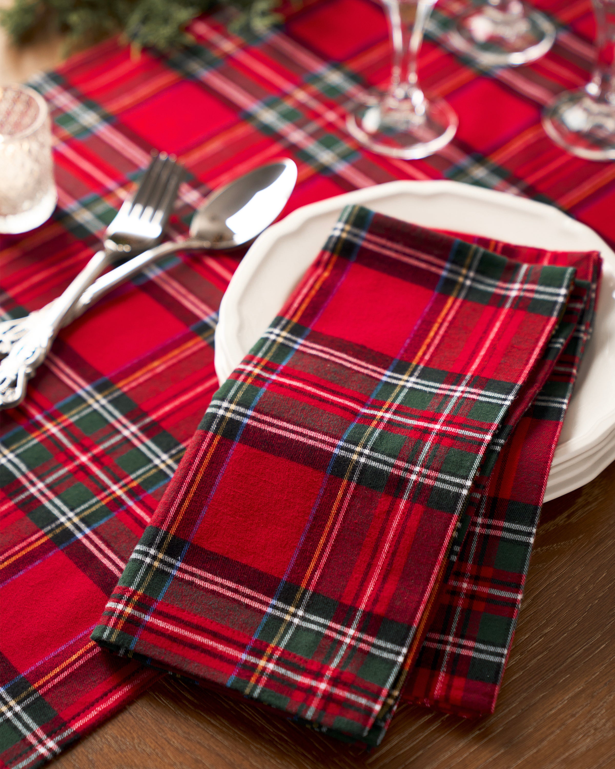 Signature Twill Napkins in Imperial Tartan