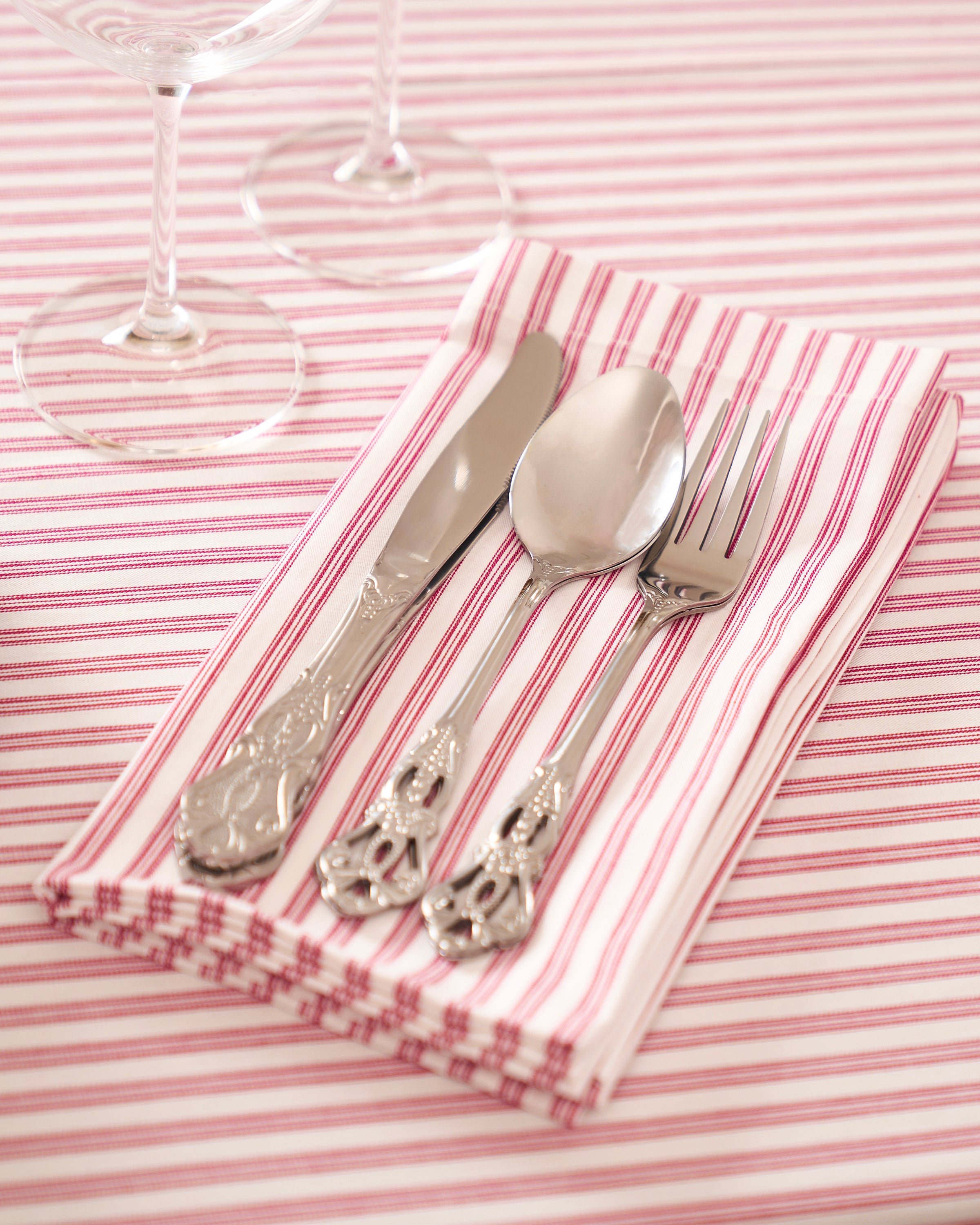 Signature Twill Table Napkins in Antique Red Ticking