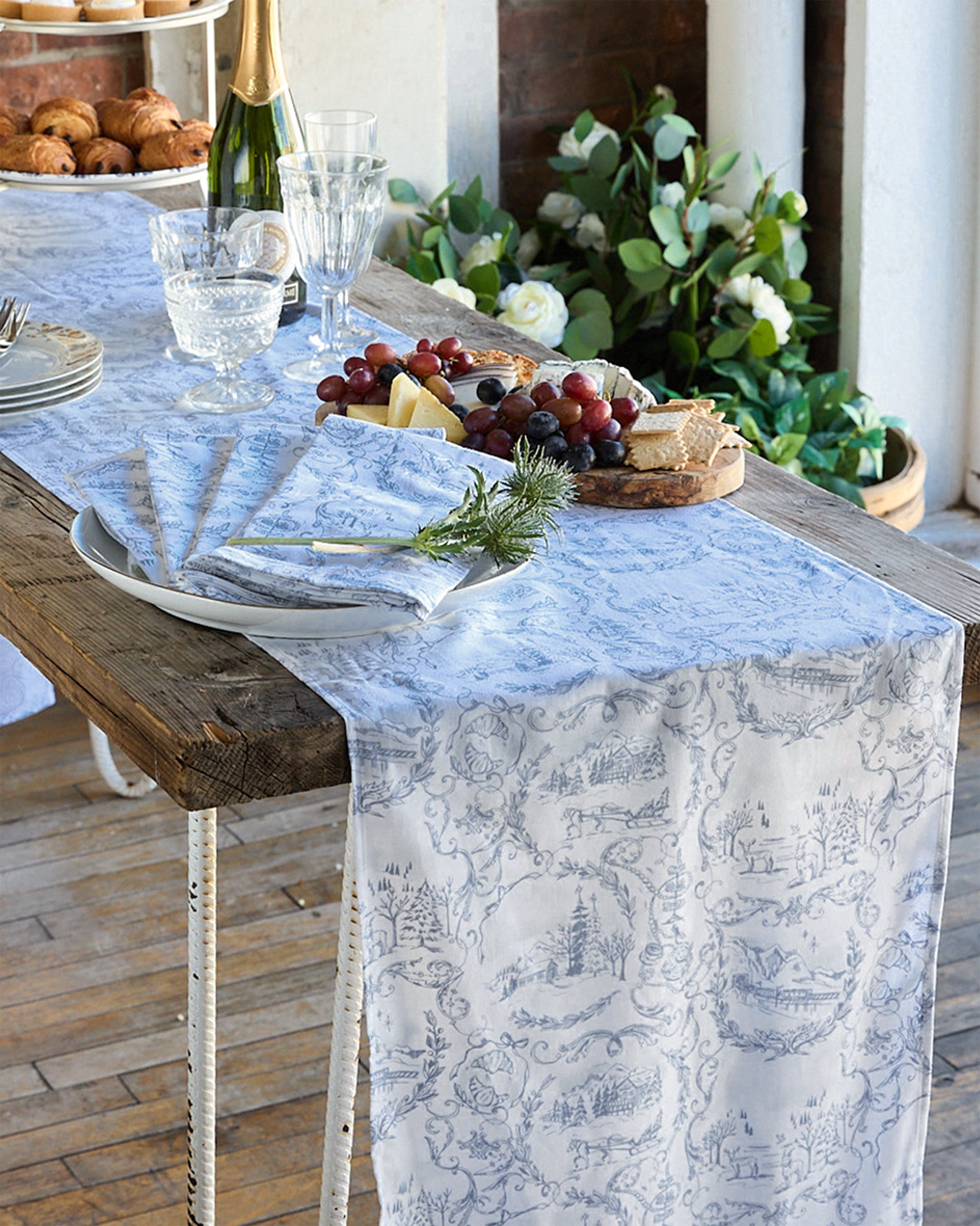 Maman x Petite Plume Alpine Toile Table Linens Bundle