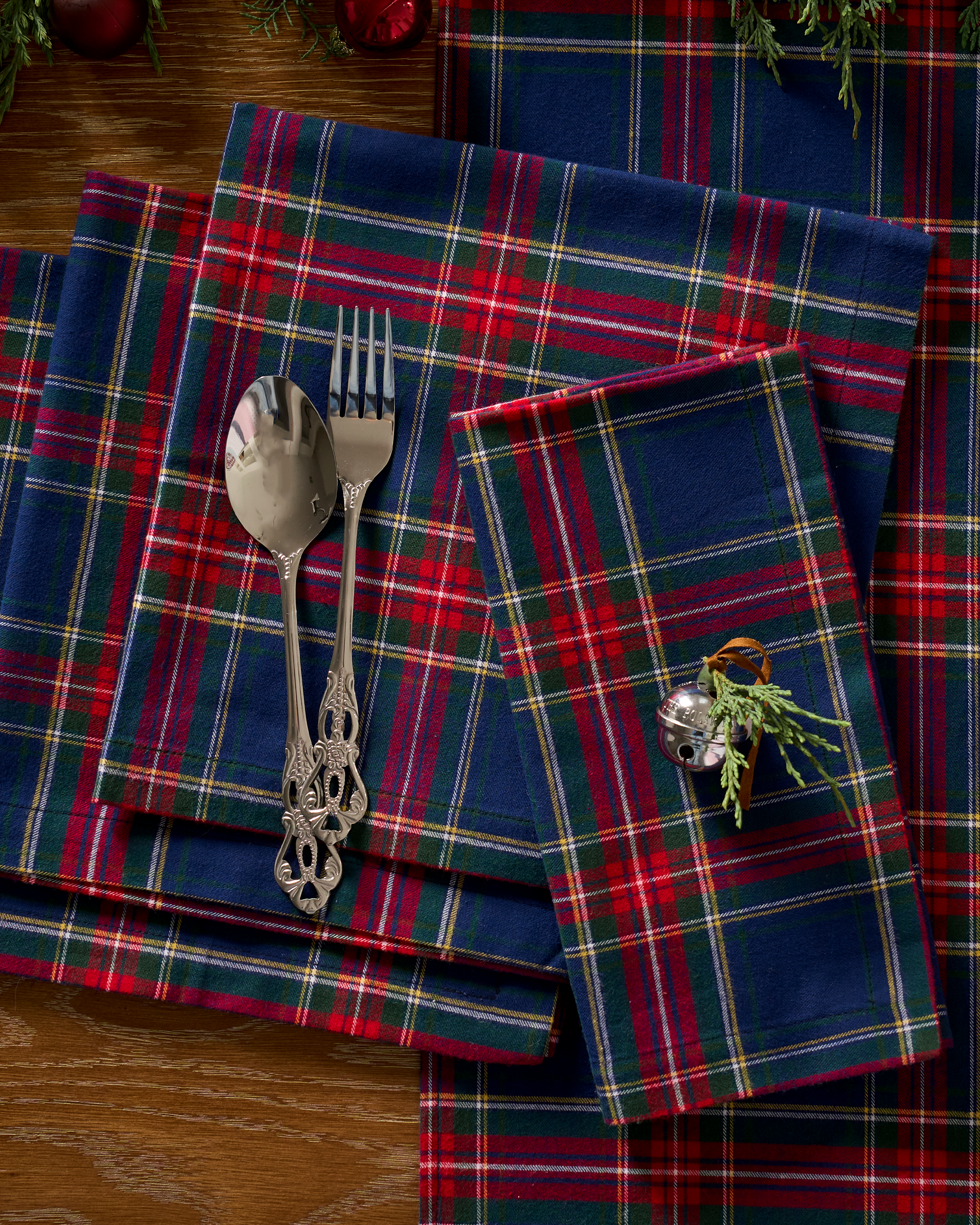 Signature Twill Napkins in Windsor Tartan