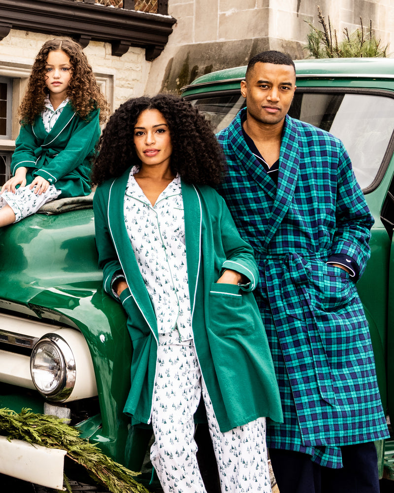 Women's Flannel Pajama Set in Sprigs of the Season