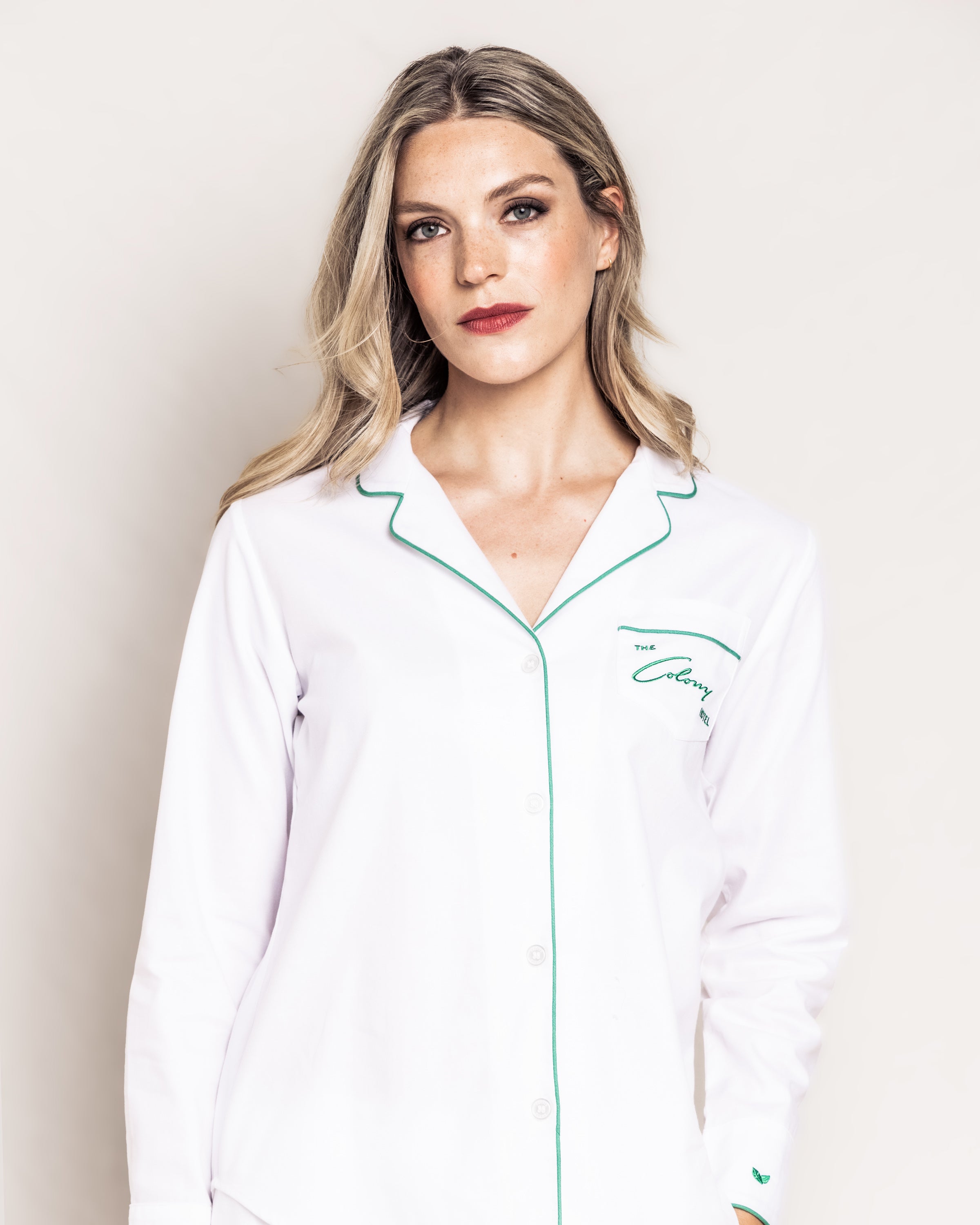 Colony Hotel x Petite Plume Women's White with Green Piping Pajama Set